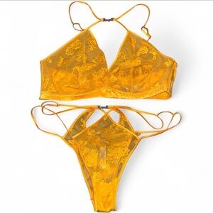 Savage x Fenty Plus Size 3x Strappy Lace Orange Bralette and Panty Set